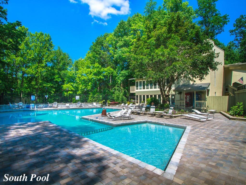 Great Expectations, 3 Bedrooms, Fireplace, Pool Table, Hot Tub, Sleeps 10 Гатлинбург Экстерьер фото