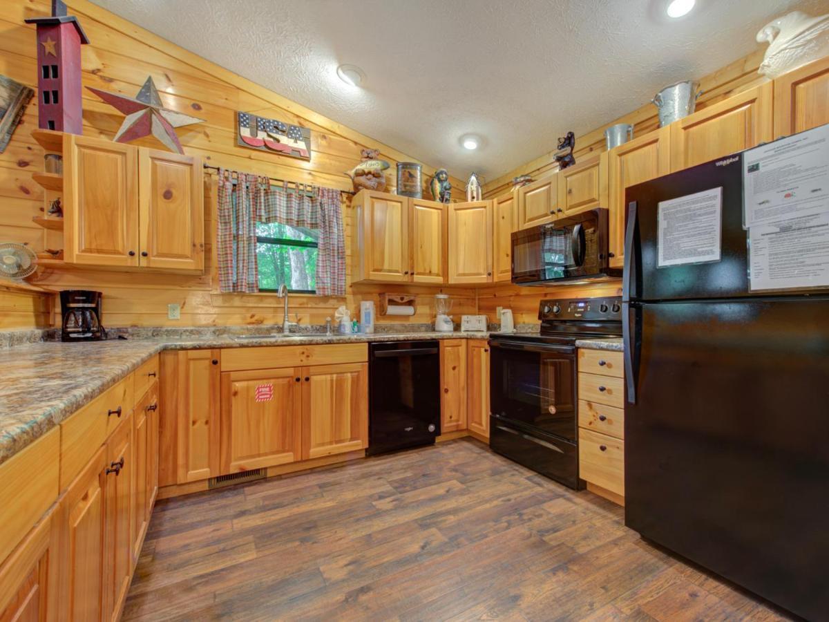 Great Expectations, 3 Bedrooms, Fireplace, Pool Table, Hot Tub, Sleeps 10 Гатлинбург Экстерьер фото