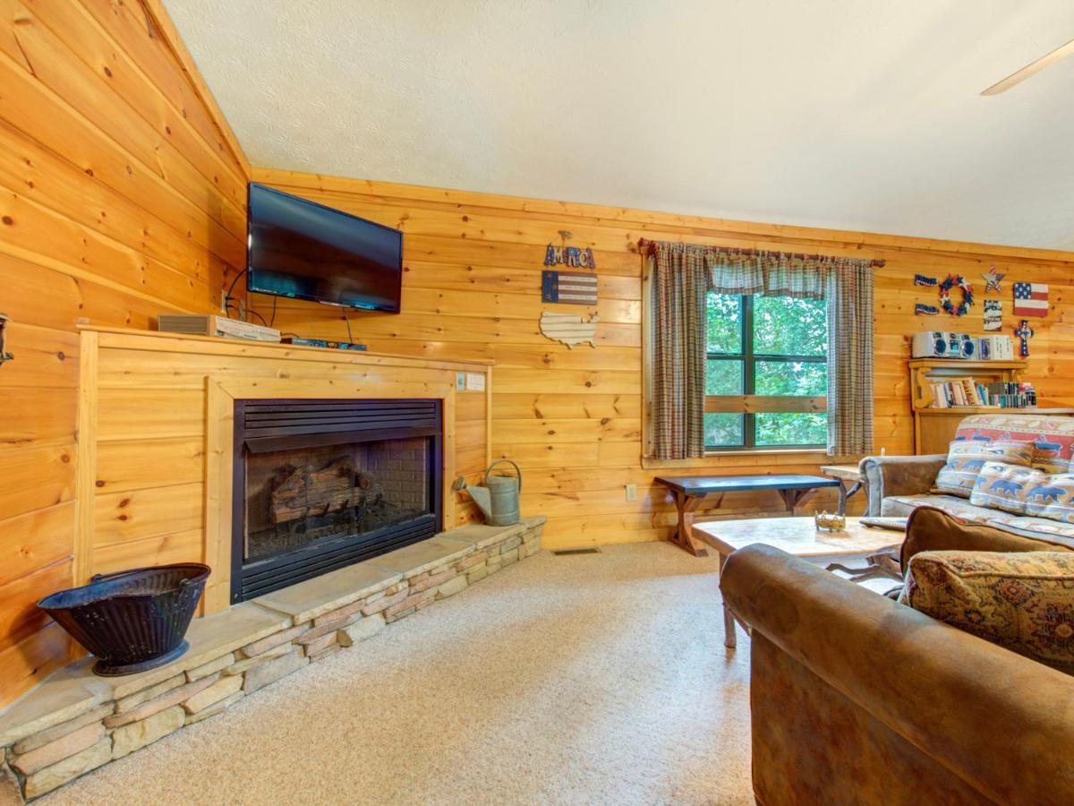 Great Expectations, 3 Bedrooms, Fireplace, Pool Table, Hot Tub, Sleeps 10 Гатлинбург Экстерьер фото